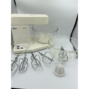 Oster Designer Kitchen Center Mixer Doughmaker Food Processor 5550-08A Working